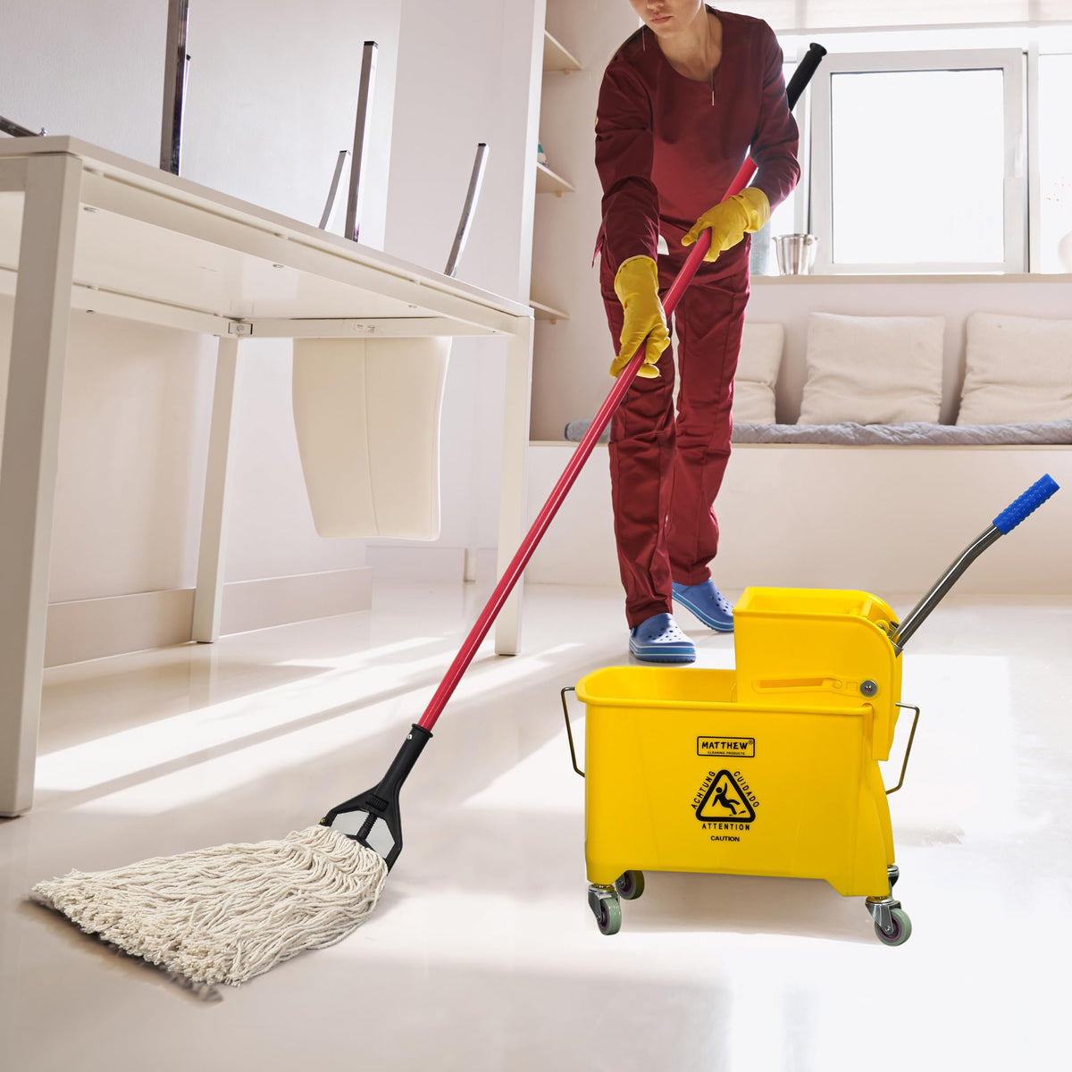 22 Quart Compact Mop Bucket with Side Press Wringer On Wheels U493106